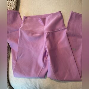 Alo Yoga 7/8 High Waist Airlift Leggings Pink